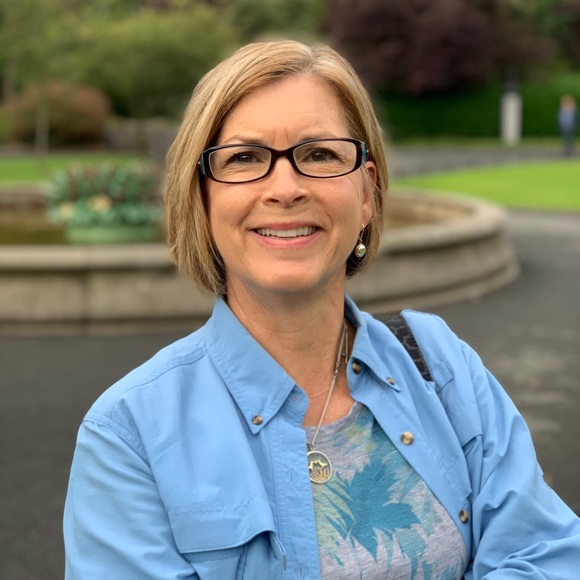 Meet your Posher, Mae - Picture 3 of 4